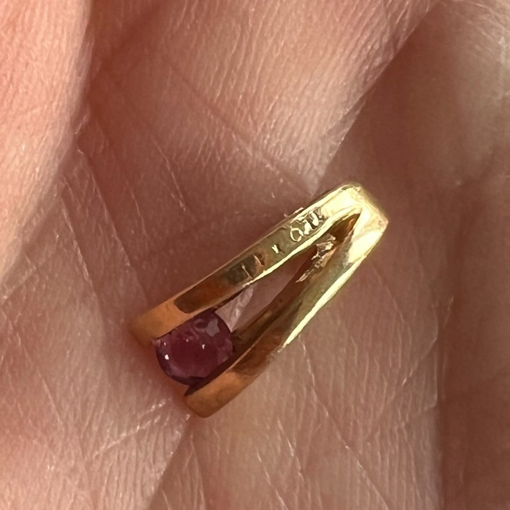 Pink Ruby Pendant in 14k yellow gold - Picture 5 of 5